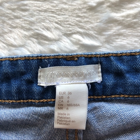 H&M straight leg dark wash blue jeans - Picture 6 of 8